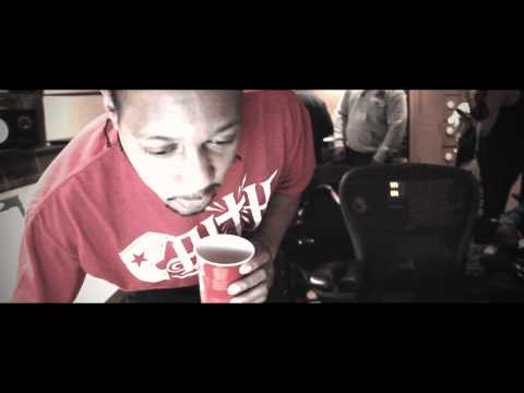Post image for Young Jeezy In the Studio With Warren G and DJ Quik (Video)